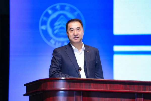 我校召开全校低空科技立异生长大会