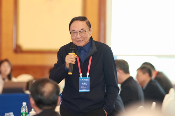 首届力学交织人才作育钻研会顺遂召开