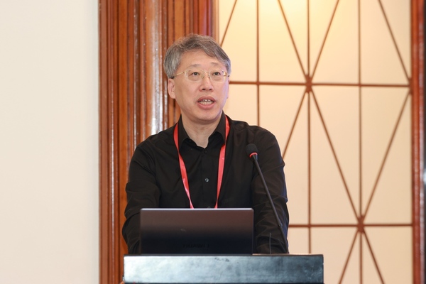 首届力学交织人才作育钻研会顺遂召开