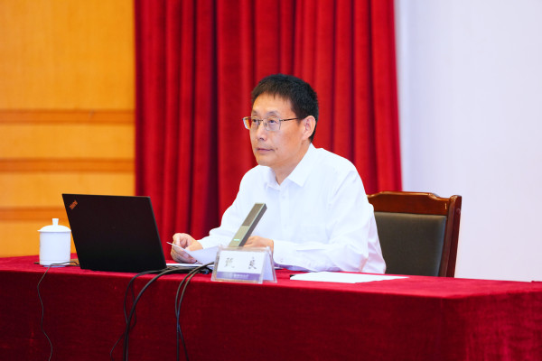 校党委书记甄良教学深入贯彻中央八项划定精神学习教育专题党课