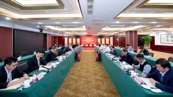 校党委书记甄良、校长姜斌带队调研中国航空发念头集团有限公司