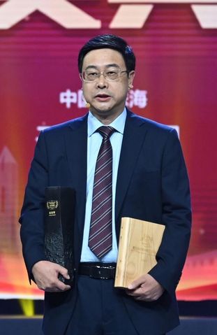 我校5位校友荣获“航空航天月桂奖”
