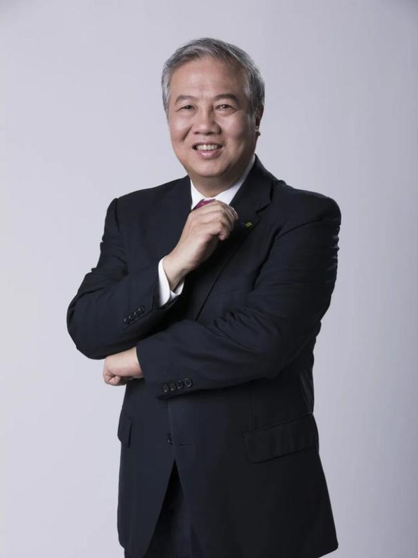 我校校友吴绚烂院士获“上海市科技元勋奖”