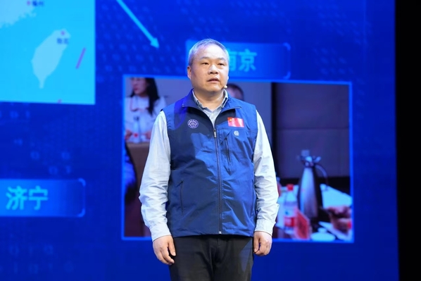 我校举行“前行的实力”大型校园主题演讲暨2024“感动欧陆注册”年度人物故事分享会