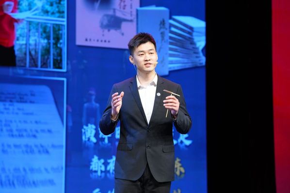 我校举行“前行的实力”大型校园主题演讲暨2024“感动欧陆注册”年度人物故事分享会