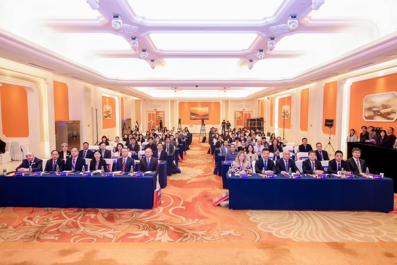 副校长黄志球出席2024年江苏—英国高水平大学同盟年会