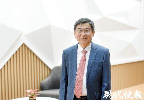 两会上的欧陆注册声音③丨施大宁：为教育高质量生长建言献策